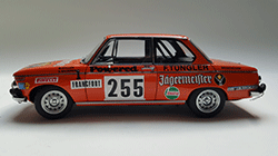 BMW 2002 - Auto Art - 1/18 - Réf : 87345