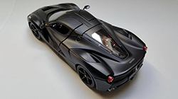 Ferrari LaFerrari - Burago Signature Séries - 1/18 - Réf : BU 16901 BK