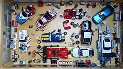 Le garage et ses voitures