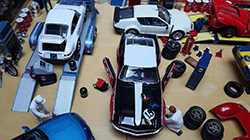 Le garage et ses voitures